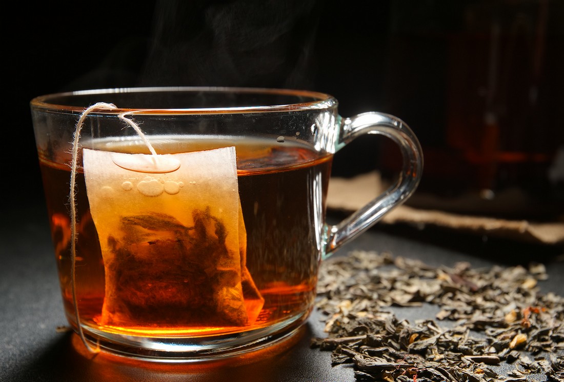 Sachets de thé usagés : découvrez comment transformer ce que vous considérez comme déchet en un puissant atout pour votre foyer !