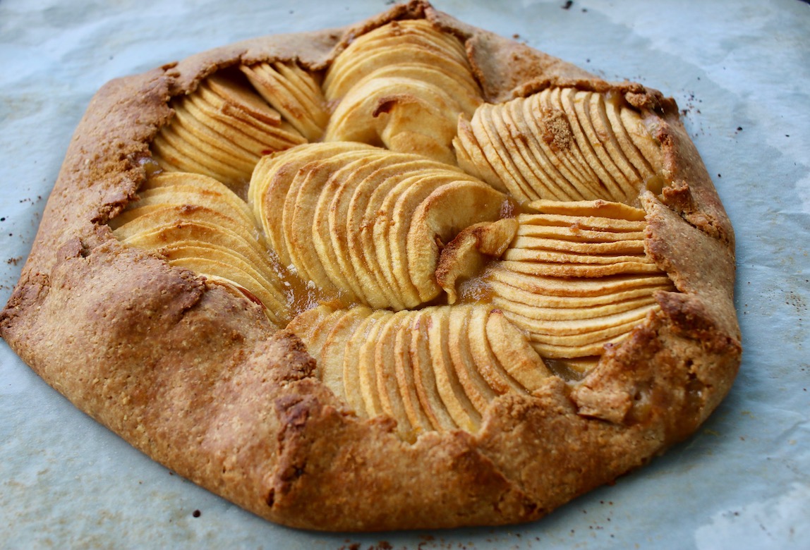 Tarte rustique automnale : l&rsquo;alliance savoureuse des champignons dorés et du fromage raffiné !